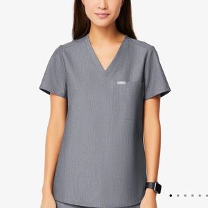 *SOLD* Figs Catarina scrub top in graphite size medium
